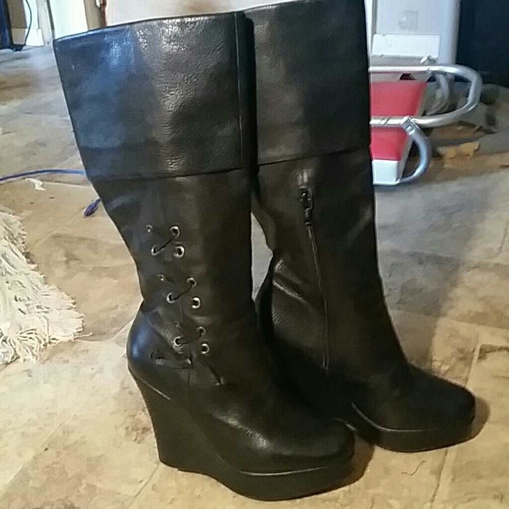 Vince Camuto
